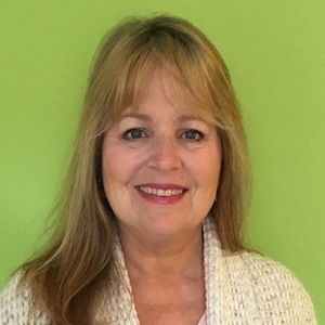 Meet your Posher, Leigh